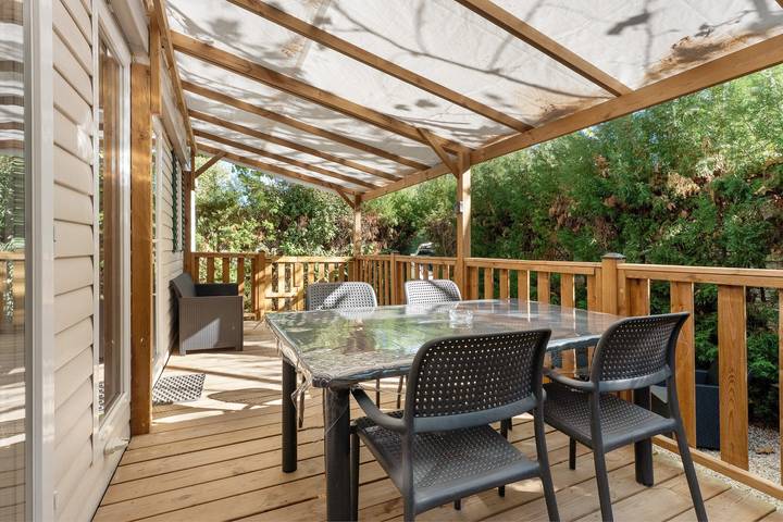 Mobil-home « Lou Cigalou » – 6 personas, piscina compartida, terraza y aire acondicionado in La Roque-d'Anthéron, Region de Aix-en-Provence
