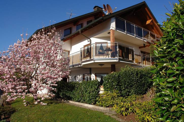 Hel lägenhet, Apartment 'Puppenstübchen - Apt 3' with Private Terrace, Private Garden and Wi-Fi in Seelbach, Central Black Forest