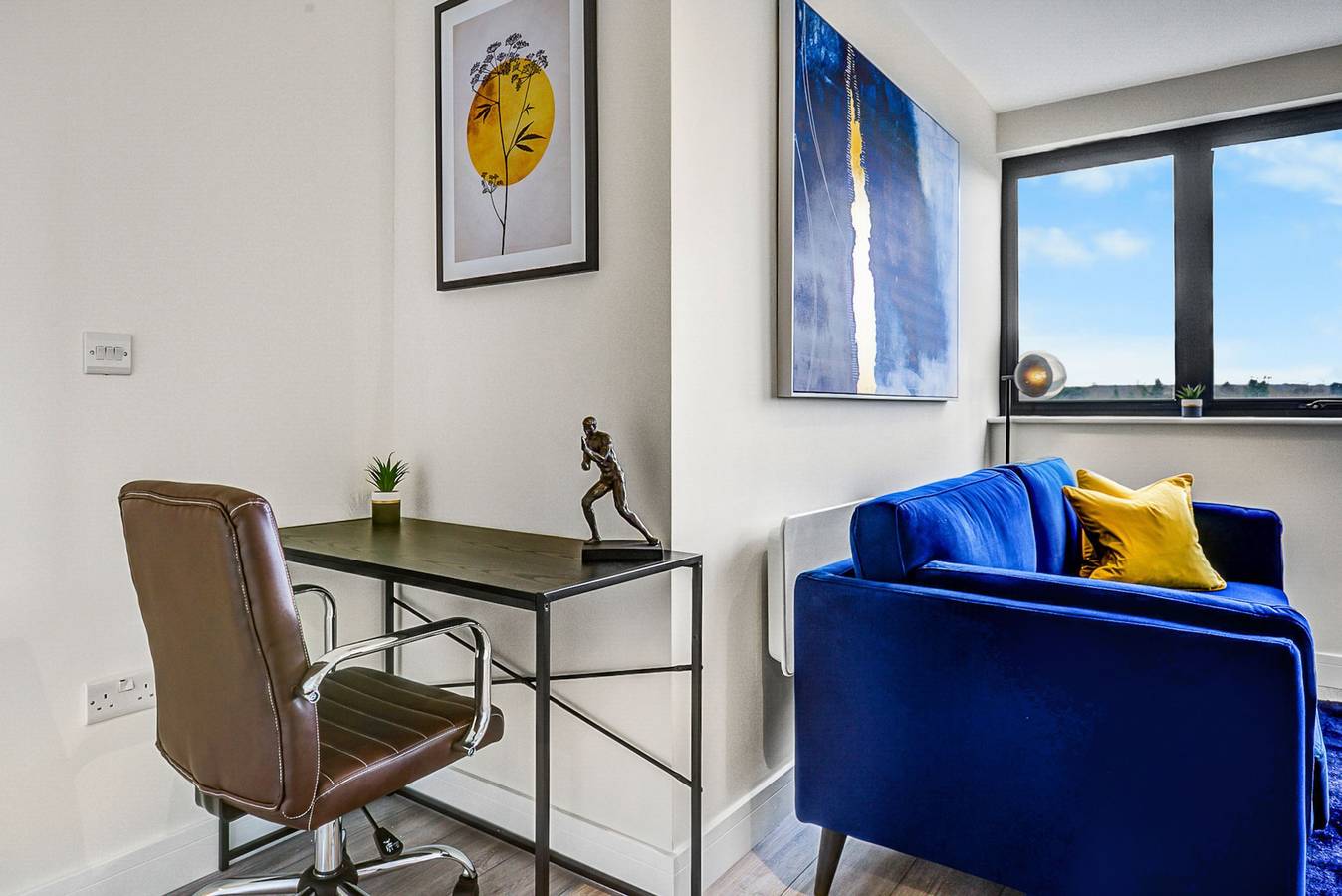 Ganze Wohnung, Hybrid Resi Cheam - Two Bedroom Apartment in Sutton (London), London