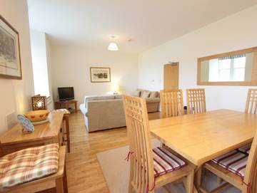 Holiday Rental for 8 People in Fort Augustus, Loch Ness, Photo 3