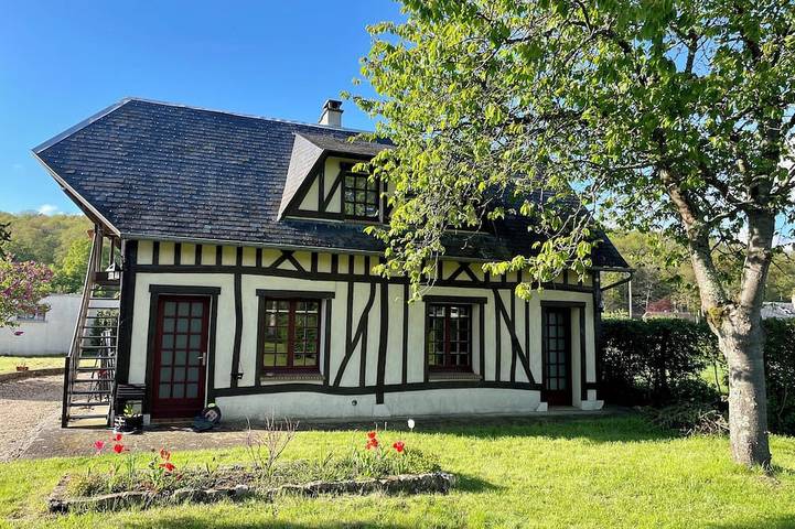 Location de vacances pour 5 personnes, avec Terrasse et Jardin à Beaumont-le-Roger