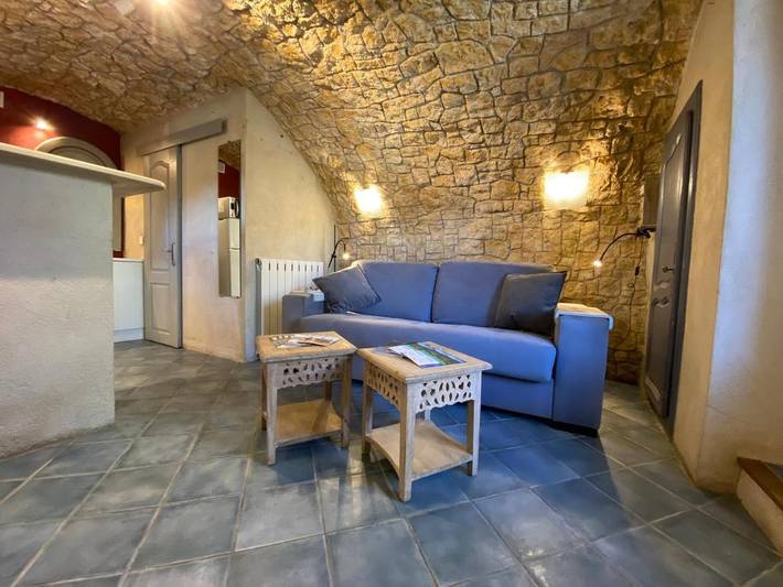 Gîte pour 2 personnes, avec vue et jardin à Gilette - 2