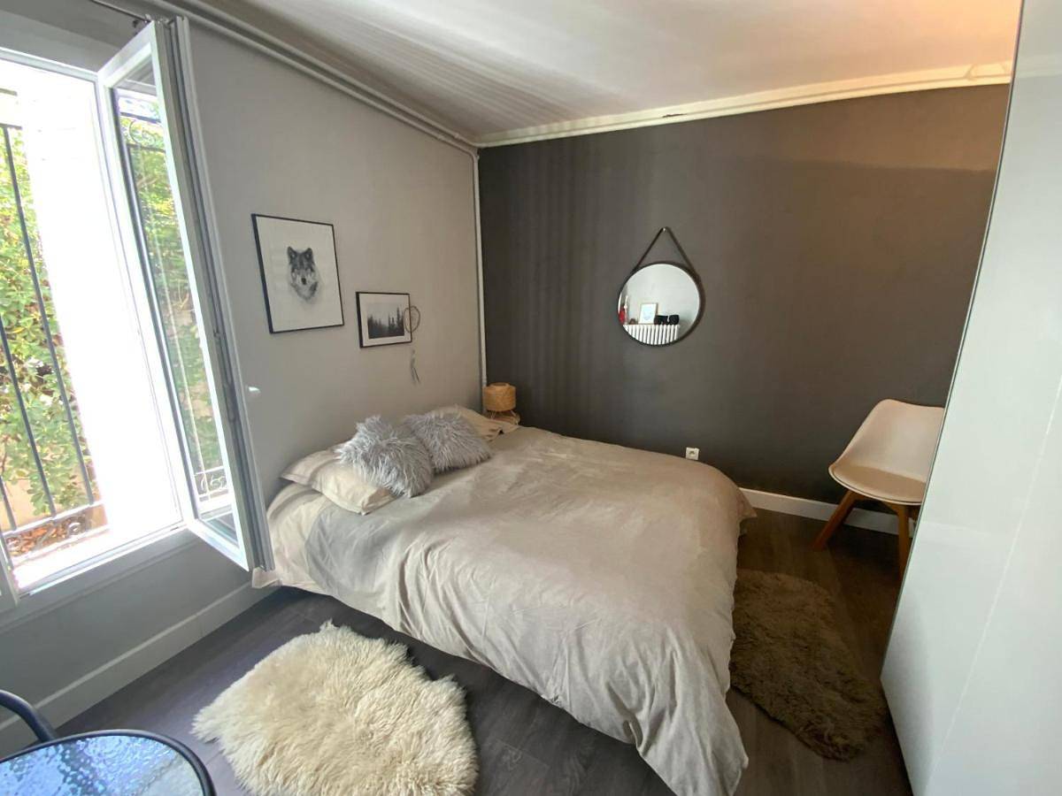 Double Room with Private Bathroom in Croix d'Argent, Montpellier