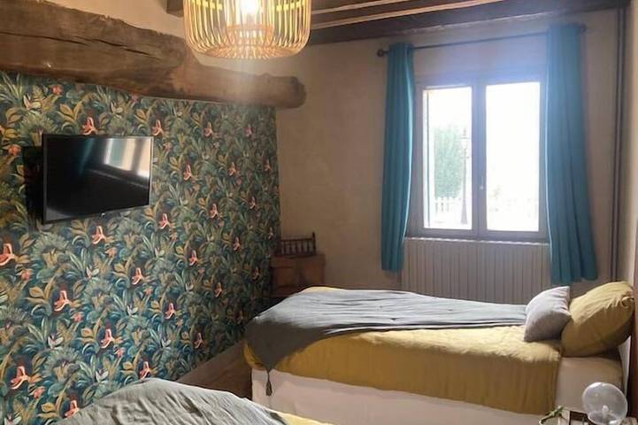Gîte pour 4 personnes, avec Terrasse ainsi que Jardin et Piscine à Lunay - 4