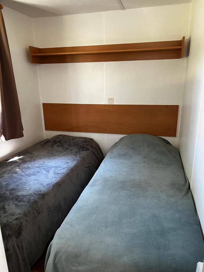 Location de vacances pour 4 personnes, avec jardin et vue ainsi que piscine et sauna à Sainte-Gemme-la-Plaine - 3