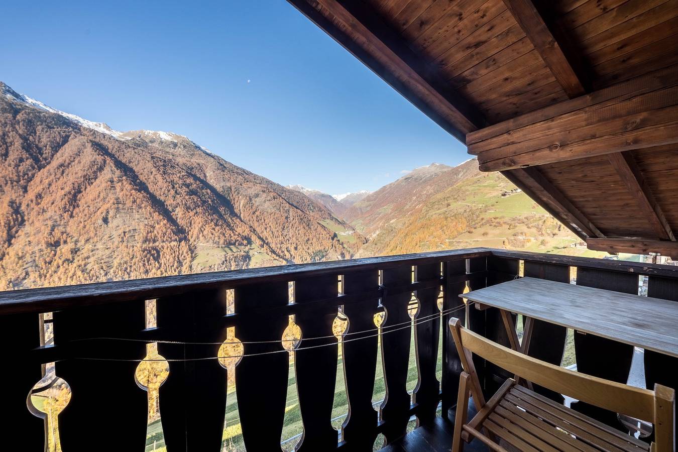 Ganze Wohnung, Ferienwohnung "Untervernatsch Enzian" mit Balkon, gemeinschaftlichem Außenbereich & Wlan in Katharinaberg, Schnals