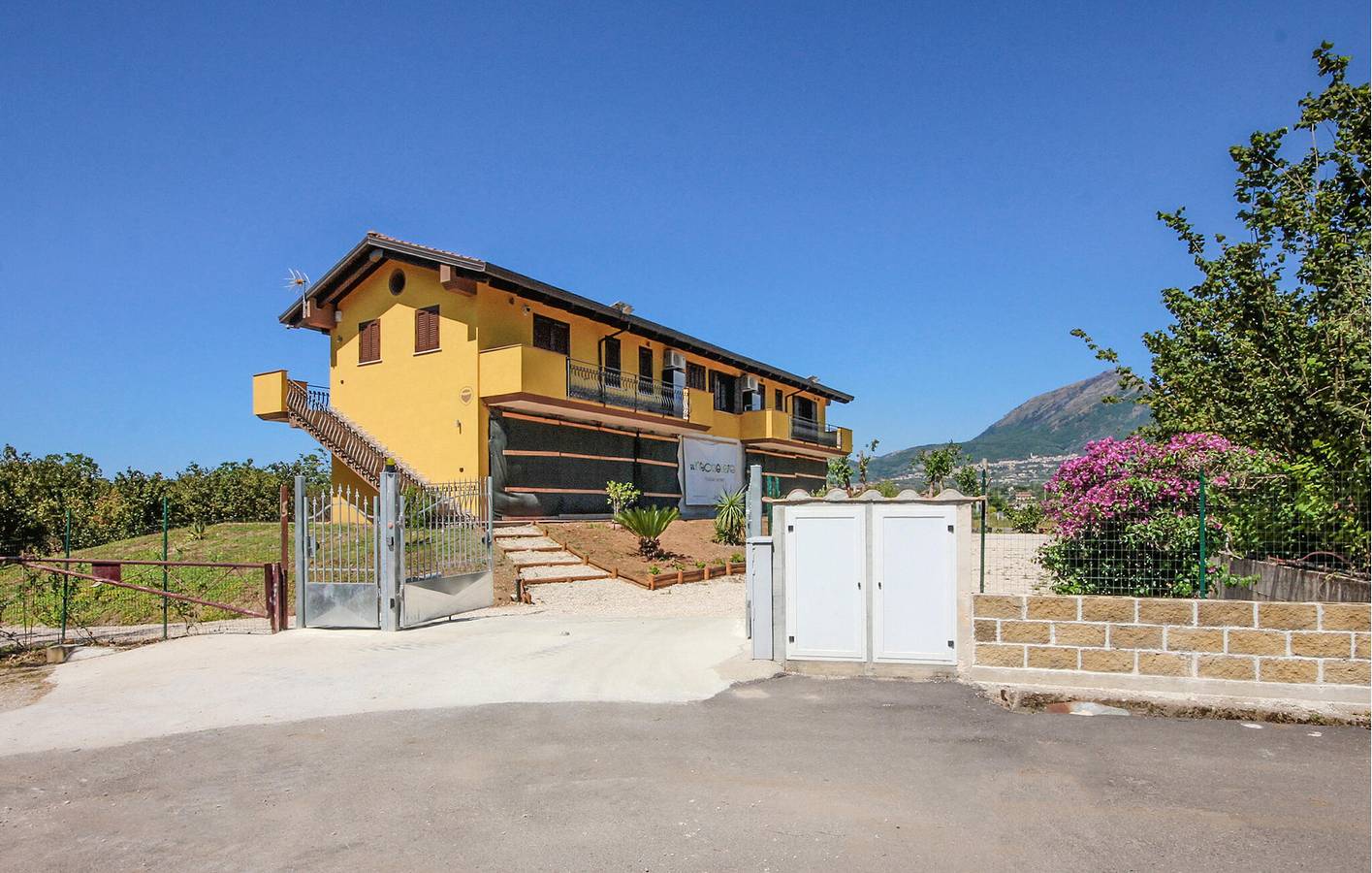 Accogliente appartamento sul fiume con giardino e parcheggio in Giffoni Valle Piana, Provincia di Salerno