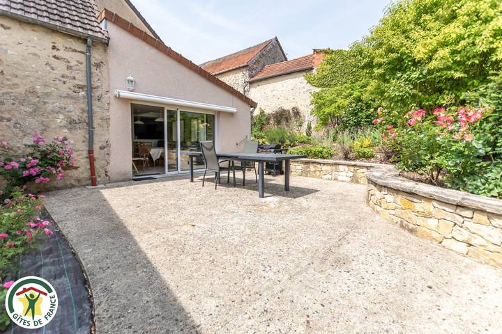 Gîte pour 4 personnes, avec terrasse à Le Breuil (Marne)