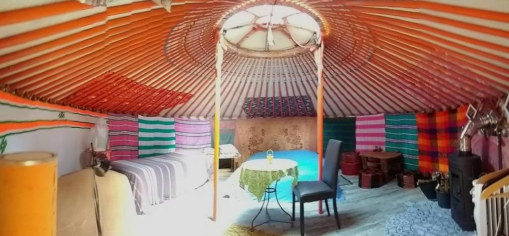 Tente pour 4 personnes, avec jardin et vue dans le Lot - 3