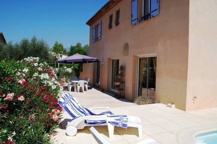 Location de vacances pour 8 personnes, avec jardin et terrasse à Mouans-Sartoux - 3