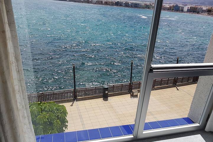 Gîte pour 4 personnes, avec balcon dans Arinaga