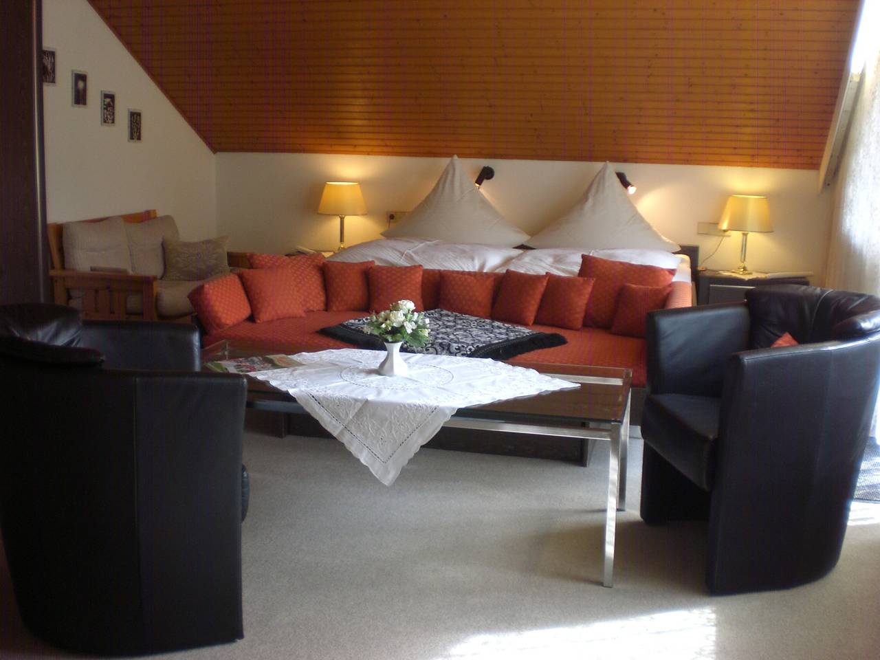 Ganze Wohnung, Ferienwohnung 'Nr 4, 50qm' mit Gemeinschaftsgarten, Balkon und Wi-Fi in Bad Herrenalb, Nordschwarzwald