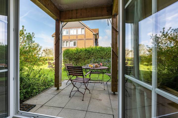 Ganze Wohnung, Ferienwohnung 'Kleine Ella Pellworm' mit Privatterrasse, Gemeinschaftsgarten und Wi-Fi in Nordfriesische Inseln (Schleswig-Holstein) (Schleswig-Holstein), Pellworm