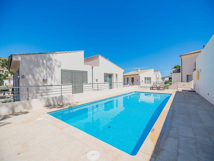 Casa junto a la playa con piscina, Cala Molins in Cala Sant Vicenc, Pollença