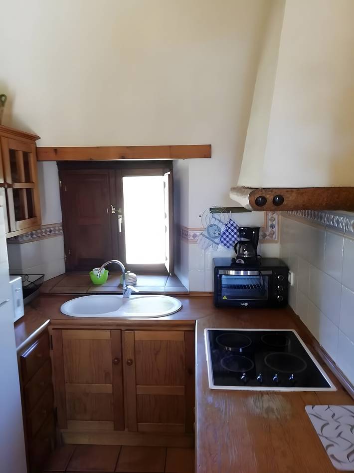 Casa rural 'La Pontezuela Arriba' con terraza compartida y jardín privado in Navarredonda de Gredos, Provincia de Ávila