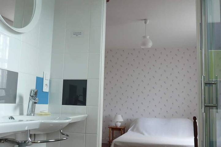 Location de vacances pour 8 personnes, avec terrasse et jardin à Dienné - 4