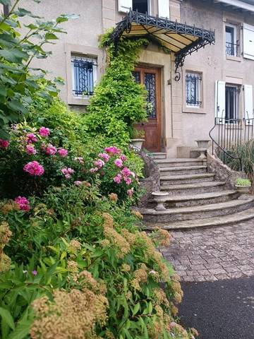 Gîte pour 2 personnes, avec terrasse dans Reventin-Vaugris