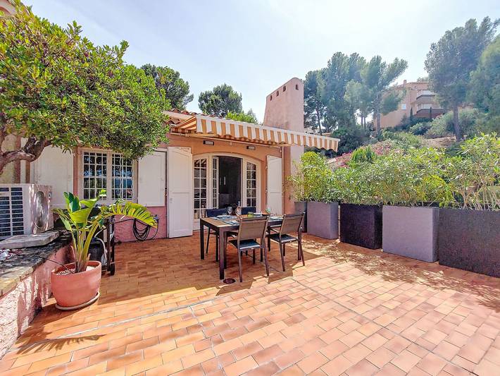 Gîte pour 4 personnes, avec terrasse et jardin à Saint-Cyr-sur-Mer - 4