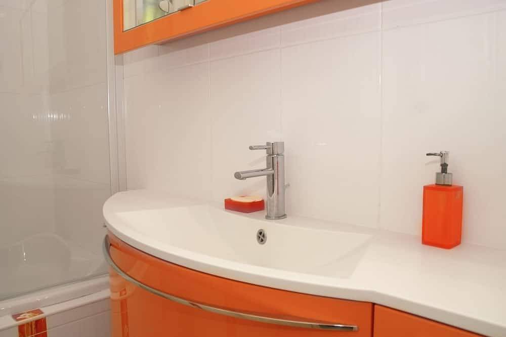 Holiday Home in Carqueiranne by the Sea in Carqueiranne, Toulon region
