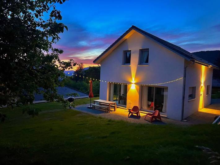 Location de vacances pour 10 personnes, avec jardin et vue à Saint-Martin-d'Uriage