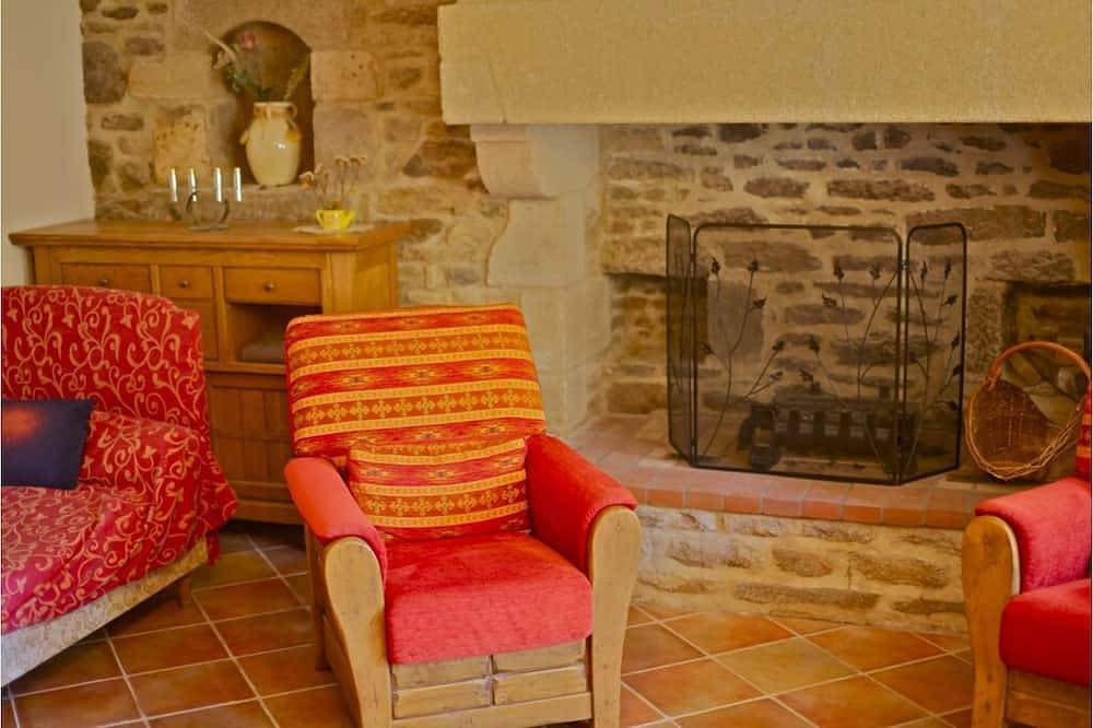 For a relaxing vacation in green surroundings in Pluvigner, Côte des Mégalithes