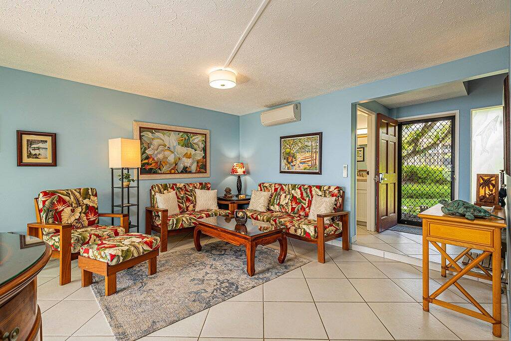 Ocean Front 2bd/rm Townhome New Remodel Ocean and Sunset Views Ac Pickleball! in Keauhou, Kahaluu-Keauhou