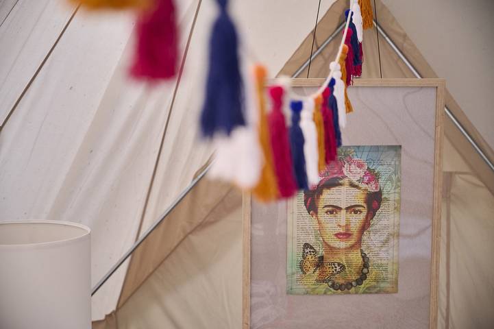 Ganze Wohnung, Baumschiffhotel am Waldbad - Glampingzelt Frida in Bad Rodach, Oberes Maintal - Coburger Land