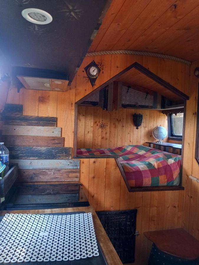 Campertruck Off-Grid in Hénon, Cotes-d'Armor