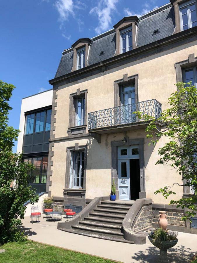 Five-Bedroom House in Cournon-d'Auvergne, Région de Clermont-Ferrand