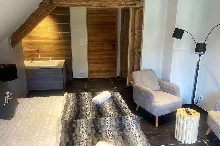 Luxury residence in Métabief, suites, apartments, private spa and sauna in Mouthe-Lac et Mont d’Or, Jura Francais