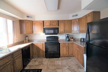 Vacation Home for 28 Guests in Ocean City, Worcester County, Picture 3