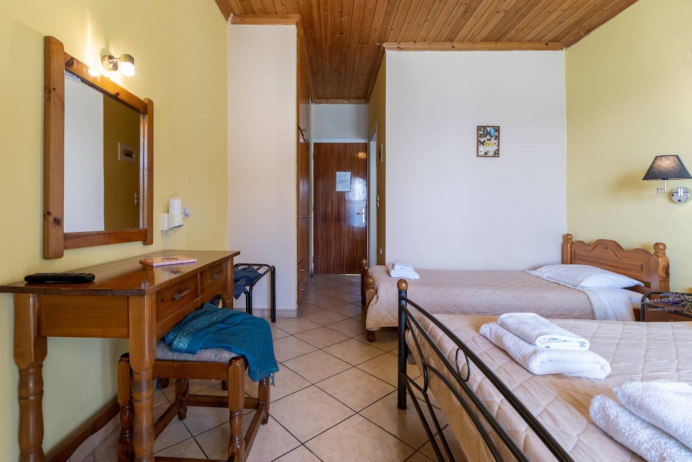 Vakantiewoning 'Apostolos Appartement 6' aan het strand met balkon & Wi-Fi, foto 7