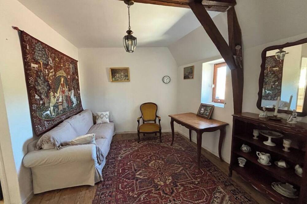 Ganze Wohnung, Authentic village apartment with river views in Yzeures-sur-Creuse, Loches und Umgebung