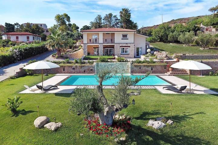 Ferienhaus für 2 Personen, mit Balkon und Terrasse sowie Garten und Kinderpool