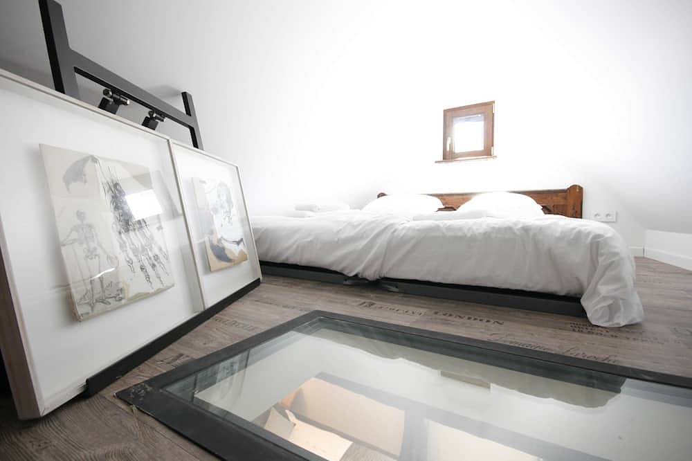 Entire apartment, App'Art - Le A **, Loft 4 people in Kaysersberg - 1 bedroom, 1 sleeping area in Kaysersberg, Parc naturel régional des Ballons des Vosges
