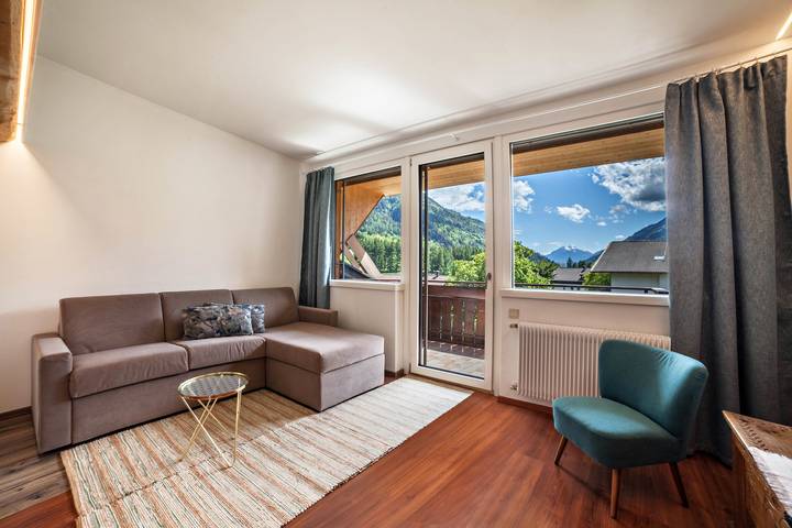 Entire apartment, Apartment "Moosmair 4" with Mountain View, Fireplace, Wi-Fi, Balcony & Garden in St. Martin in Passeier, Passeiertal
