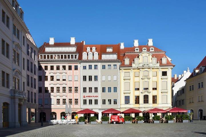 Hotel für 2 Personen, mit Terrasse, mit Haustier in Dresden Striezelmarkt