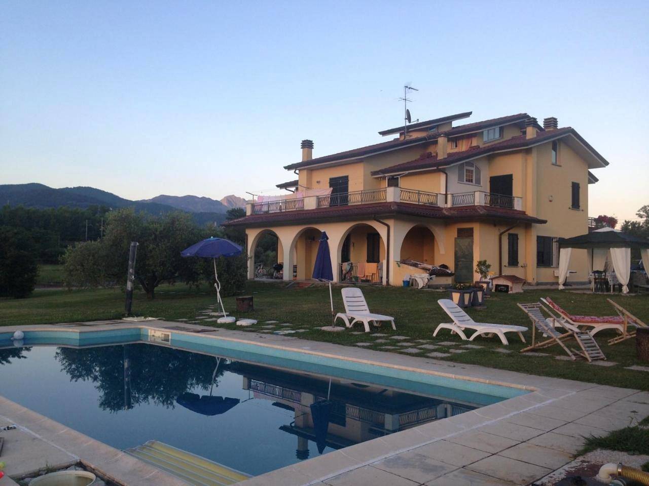 Villa Naclerio in Sarzana, Parco Naturale Regionale di Montemarcello-Magra-Vara