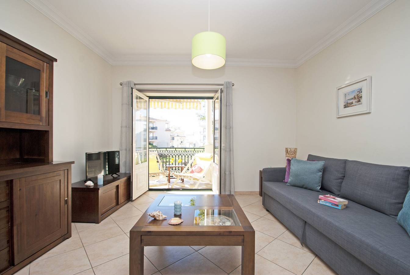 Appartement entier, Apartment Montego Bay in Praia da Oura, Albufeira