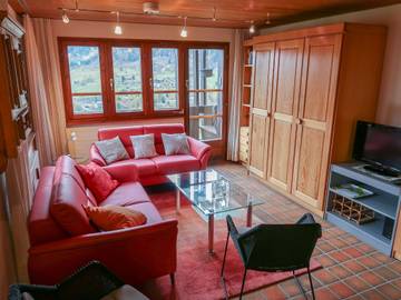 Ferienwohnung für 5 Personen, mit Garten und Ausblick, mit Haustier in Ernen