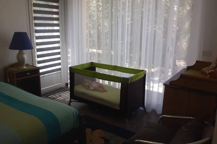 Location de vacances pour 5 personnes, avec jacuzzi ainsi que jardin et sauna à Sainte-Anastasie-sur-Issole - 4