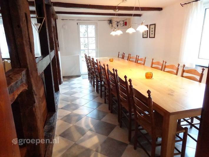 Ferienhaus für 16 Personen, mit Balkon/Terrasse und Terrasse sowie Garten und Sauna in Schmallenberg - 4