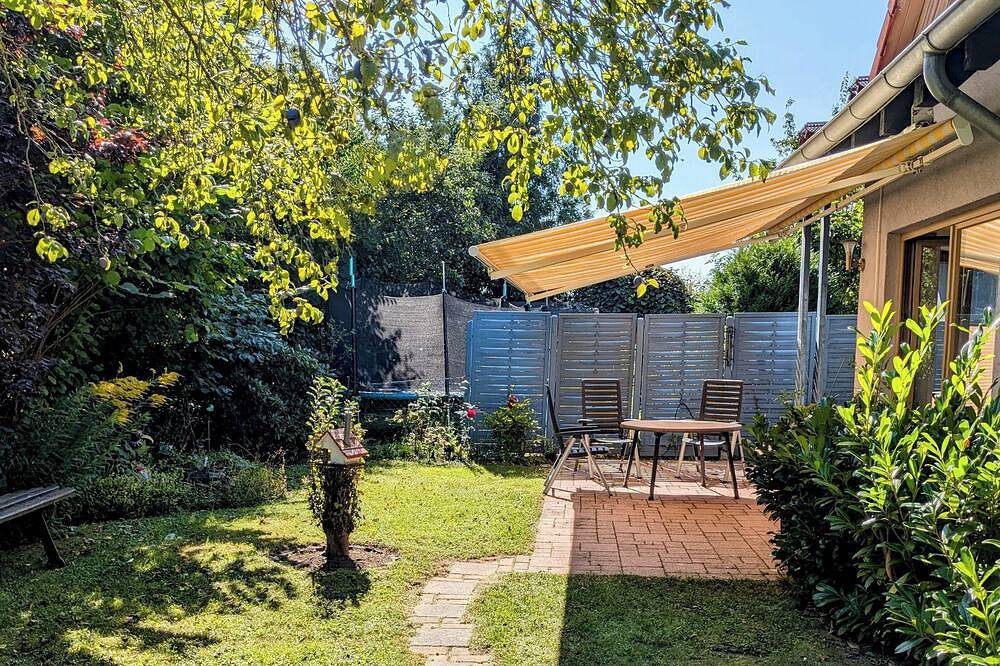 Ganze Wohnung, Fewo Herkulesblick - Ruhige Ferienwohnung mit viel Platz, Garten und Terrasse in Melsungen, Schwalm-Eder-Kreis