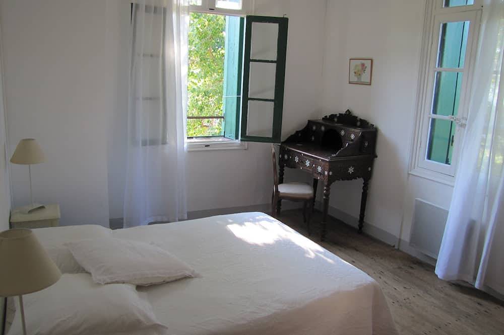 Mas Soubiranne auf den Höhen von Céret in Céret, Mittelmeerküste (Frankreich)