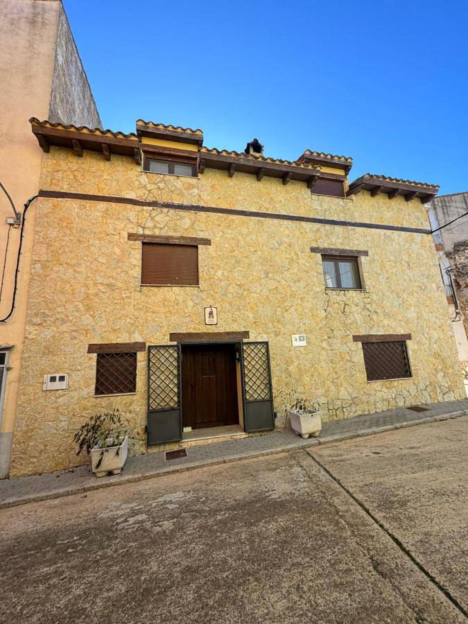 Casa rural para 9 personas, Se admiten mascotas en Serranía Baja - 2