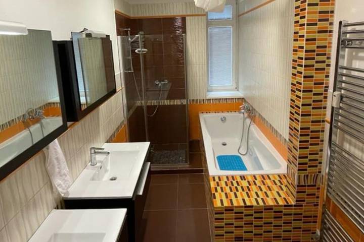 Ferienwohnung für 4 Personen, mit Balkon in Bratislava