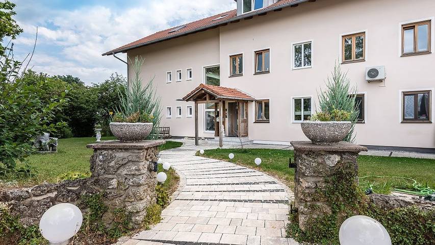 Ferienwohnung für 2 Personen, mit Garten in Edling