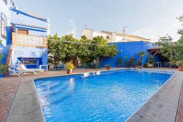 Casa rural para 14 personas, con terraza y jardín, Se admiten mascotas en Íllora
