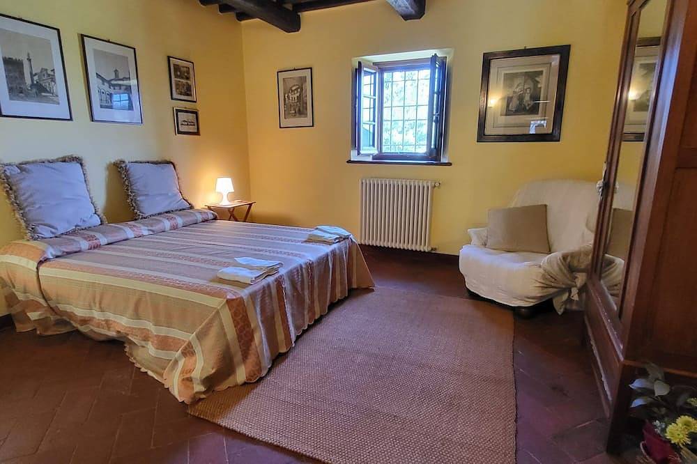 Cottage,privater Pool, schöner Blick auf die Berge, Wifi. in Piazza al Serchio, Garfagnana