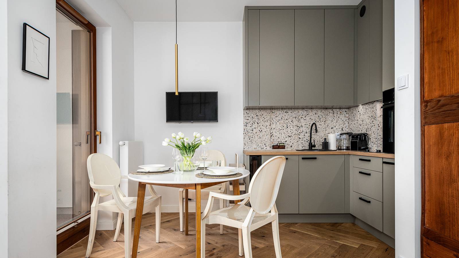 Ganze Ferienwohnung, Sun&Snow Rezydencja Łazienki Park - Apartment 26 in Warschau Stadtmitte, Warschau